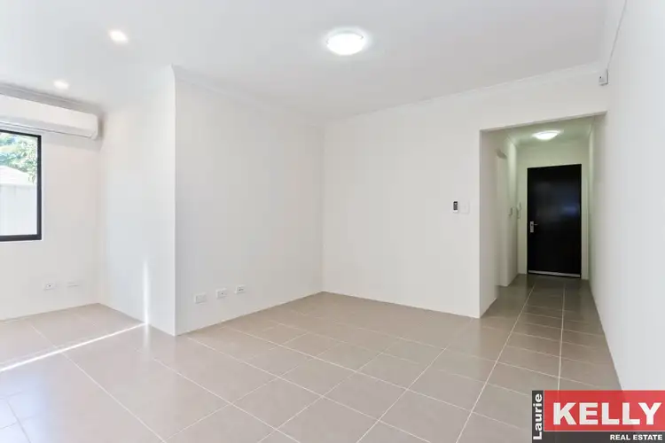 Fourth view of Homely unit listing, 4/61 Kennerly Street, Cloverdale WA 6105