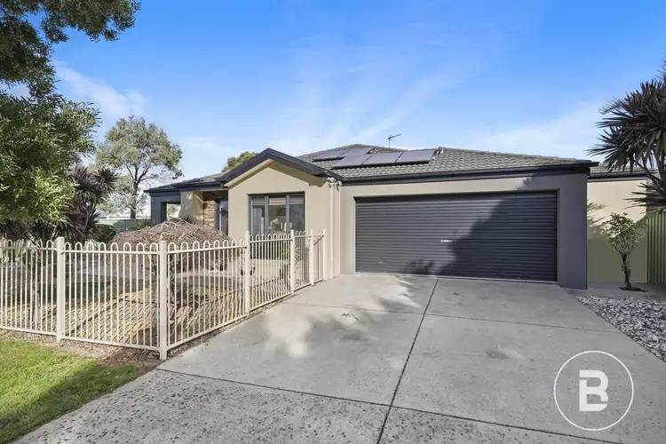 19 Lowry Crescent, Miners Rest VIC 3352