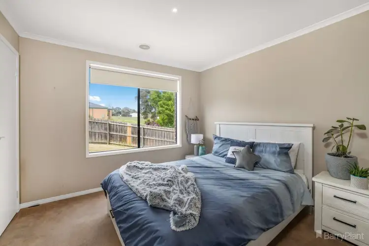 Fifth view of Homely house listing, 13 Eucalypt Court, Drouin VIC 3818