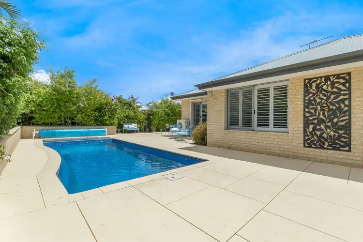 Fourth view of Homely house listing, 10 Kaliman Bend, Harrisdale WA 6112