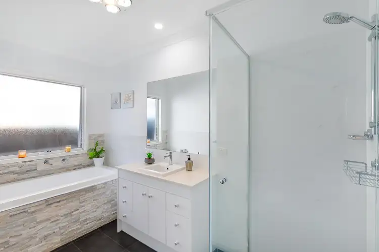 Fifth view of Homely house listing, 2 Eve Street, Narara NSW 2250