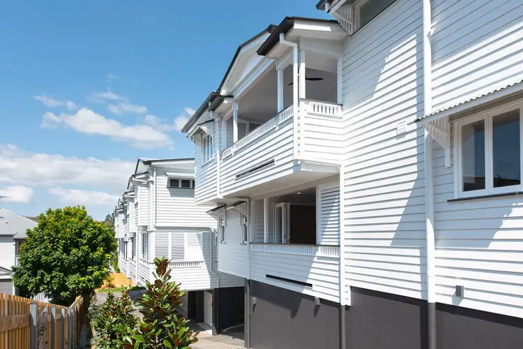 2/81 Sackville Street, Greenslopes QLD 4120