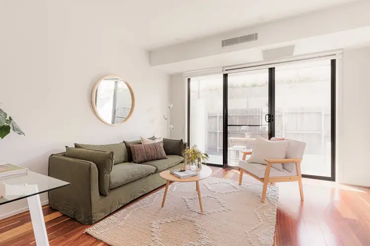 8/11 Wanderlight Avenue, Lawson ACT 2617