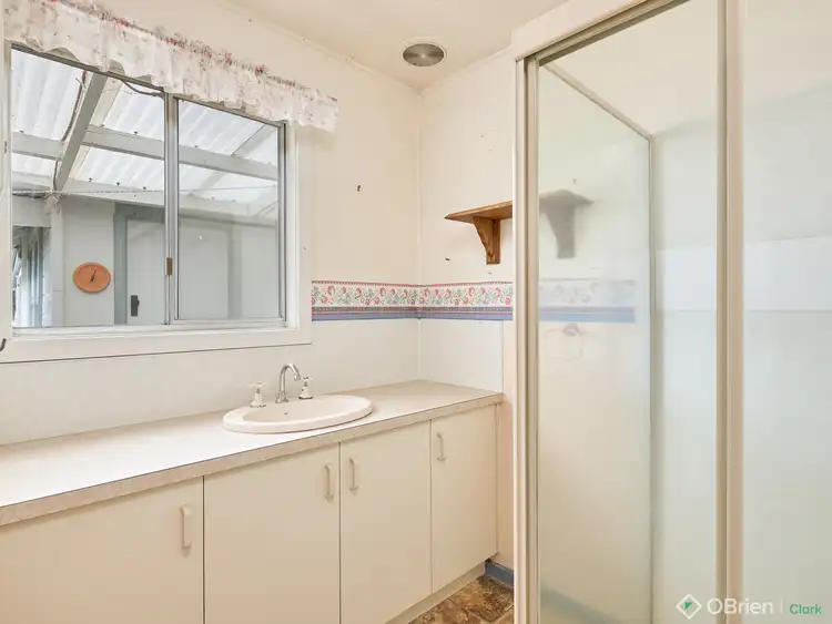Seventh view of Homely house listing, 6 Hopetoun Road, Drouin VIC 3818