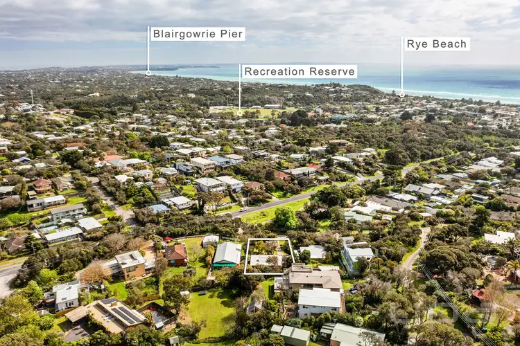 4 Roberts Street, Rye VIC 3941