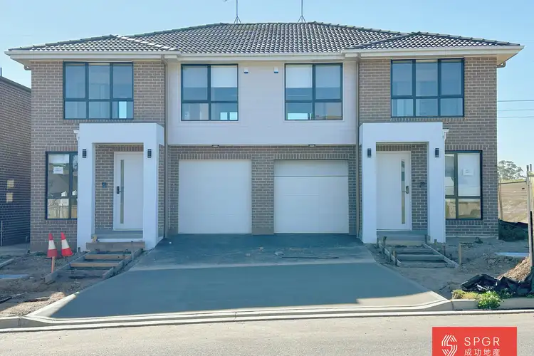 TH 8/19 Kensington Park Road, Riverstone NSW 2765