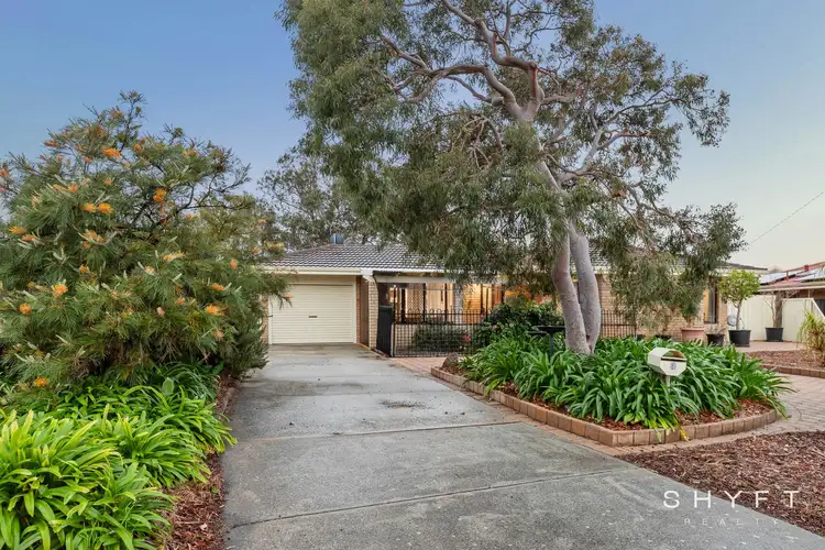 3 Barrine Gardens, South Lake WA 6164
