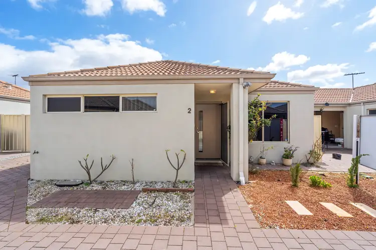 2/9 Indian Street, Canning Vale WA 6155