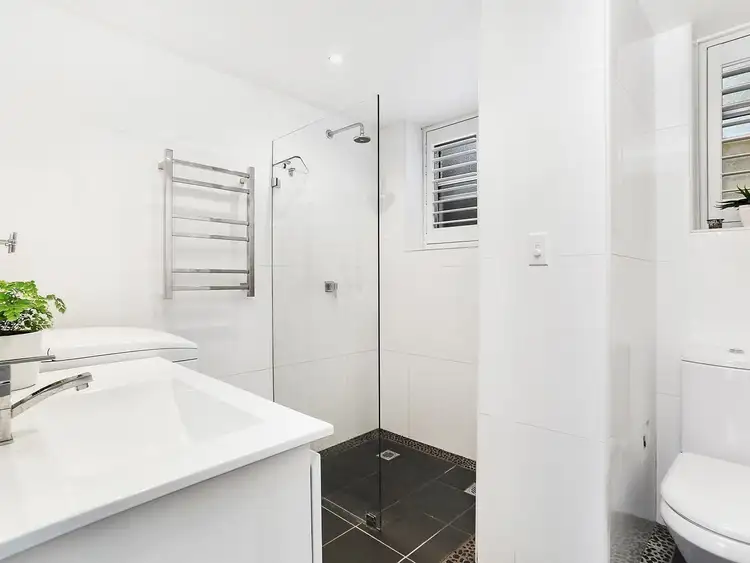 Fifth view of Homely apartment listing, 2/174 Old South Head Road, Bellevue Hill NSW 2023