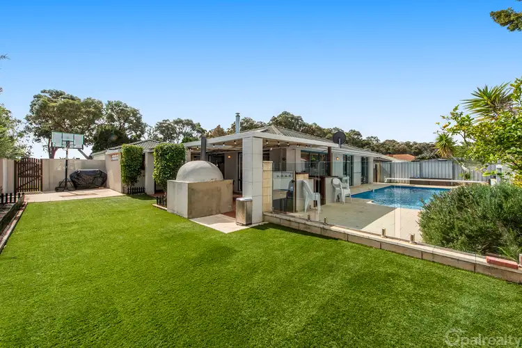 2 Brookville Circle, Secret Harbour WA 6173