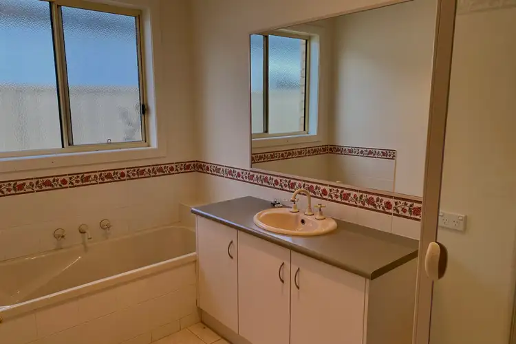 Fifth view of Homely unit listing, 3/24 Sharp Street, Yarrawonga VIC 3730
