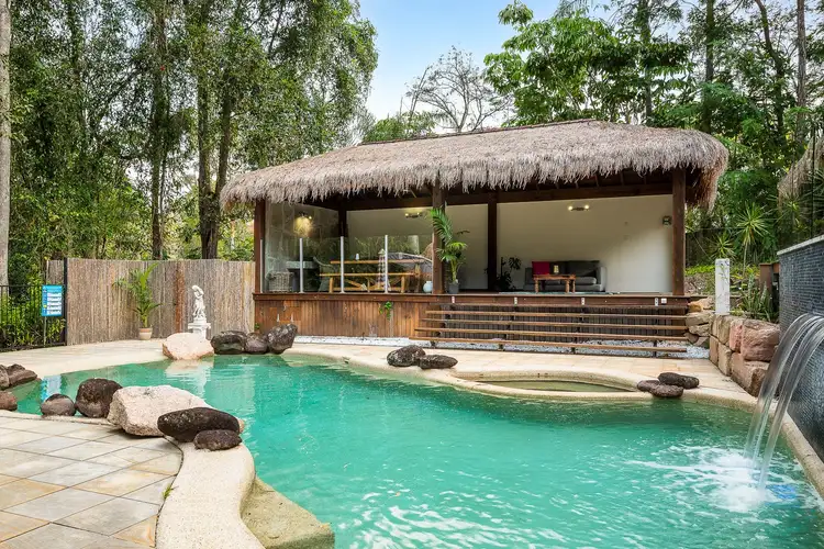 16 Edenderry Court, Eatons Hill QLD 4037