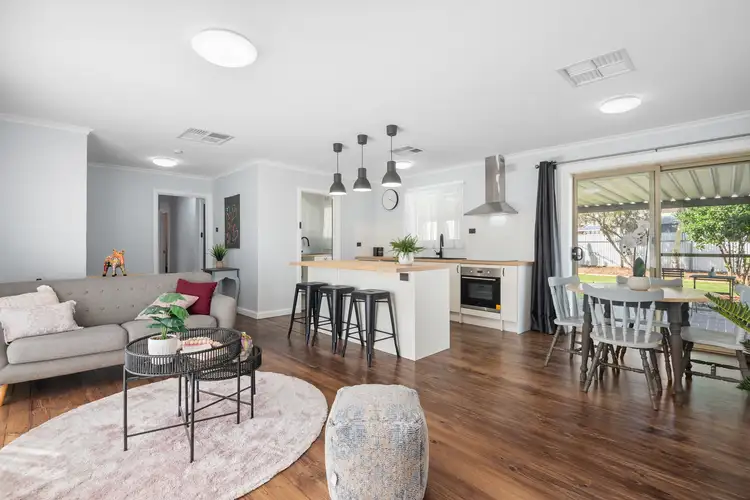 2 Mander Road, Christie Downs SA 5164