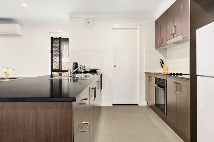 14 Samford Drive, Holmview QLD 4207