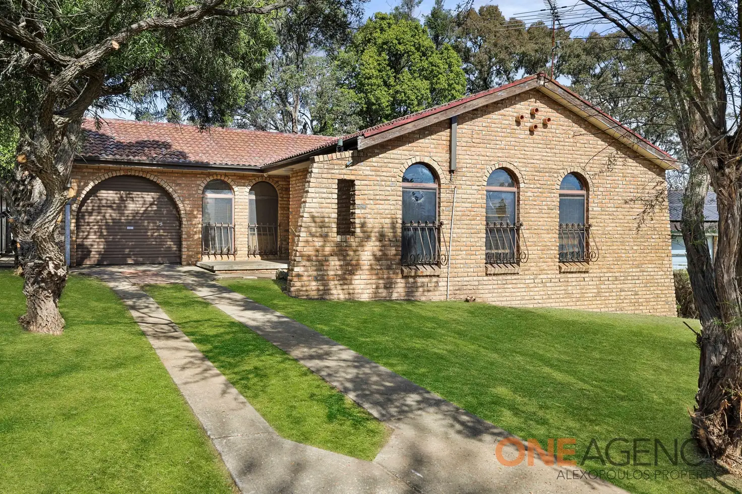 Main view of Homely house listing, 16 Naylor Place, Ingleburn NSW 2565
