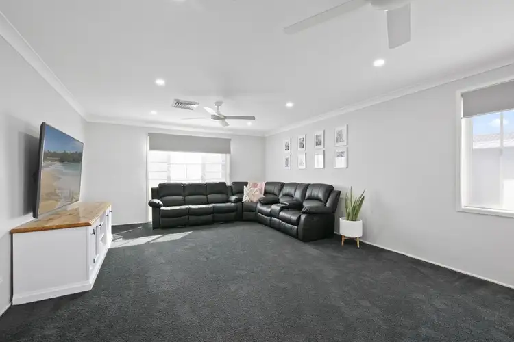 Sixth view of Homely house listing, 15 Honeyoak Drive, Aberglasslyn NSW 2320