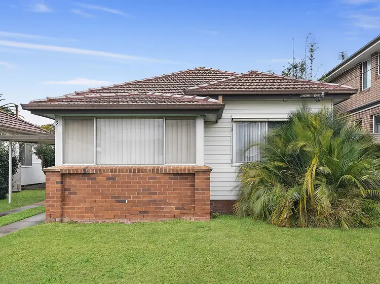 27 Shenstone Road, Riverwood NSW 2210