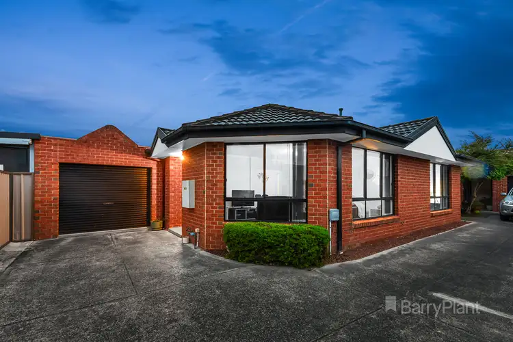 2/14 George Street, St Albans VIC 3021