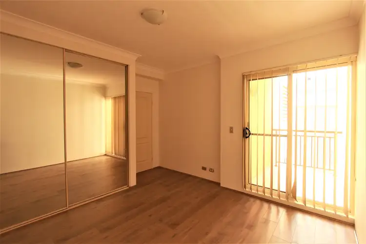 Fifth view of Homely unit listing, 17/8-10 Browne Parade, Warwick Farm NSW 2170