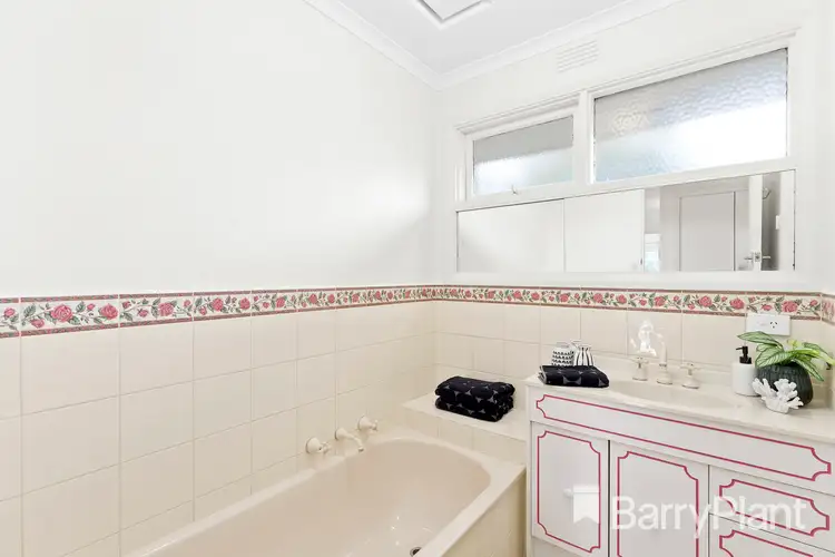 Fifth view of Homely house listing, 6 Boorlee Court, Bundoora VIC 3083