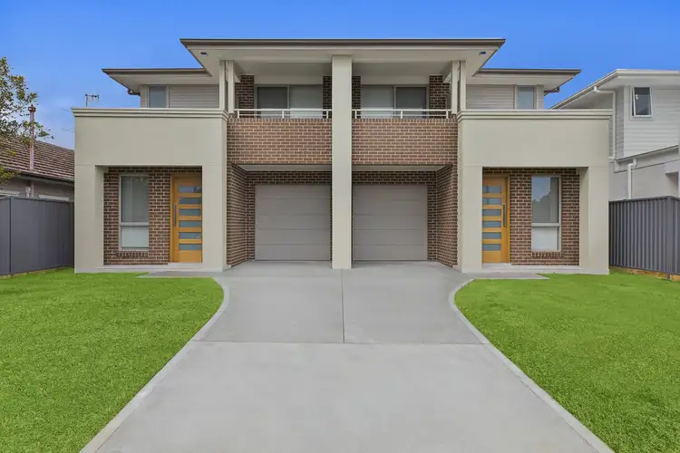 Second view of Homely semi-detached listing, 1/92 Barrenjoey Road, Ettalong Beach NSW 2257