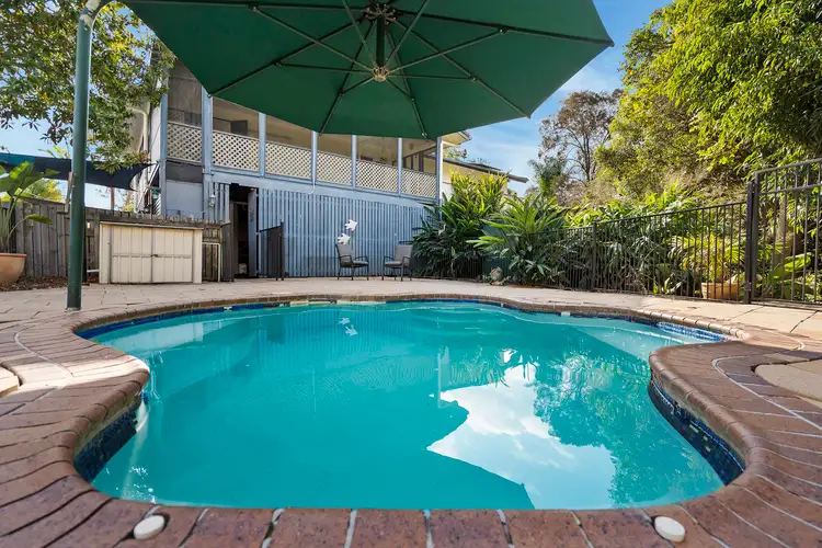 16 River Road, Alberton QLD 4207
