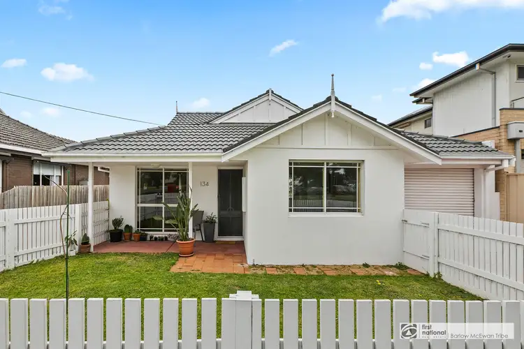 1/134 Civic Parade, Altona VIC 3018