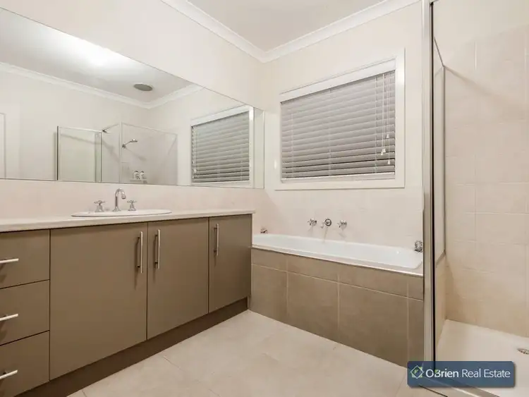 Sixth view of Homely house listing, 8 Jianni Way, Berwick VIC 3806