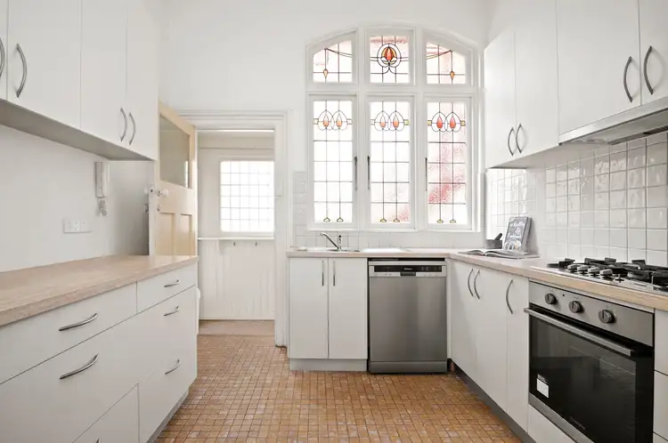 Sixth view of Homely apartment listing, 1/18 Queens Road, Melbourne VIC 3004