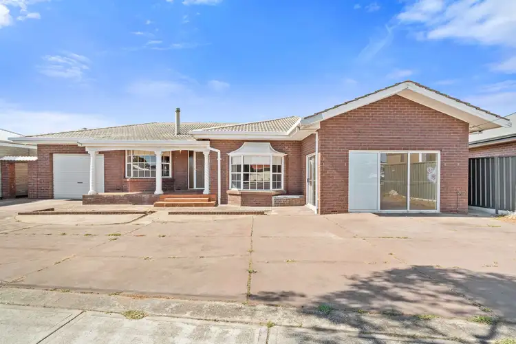 331 Tapleys Hill Road, Seaton SA 5023