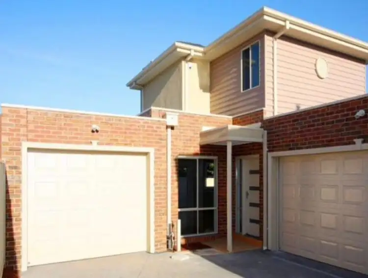 Main view of Homely townhouse listing, 2/2 Jessie St, Preston VIC 3072