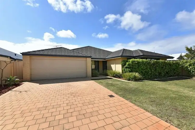 9 Kansas Lane, Hocking WA 6065