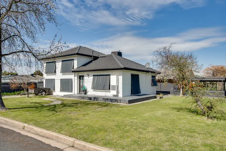 998 Tullimbar Street, North Albury NSW 2640