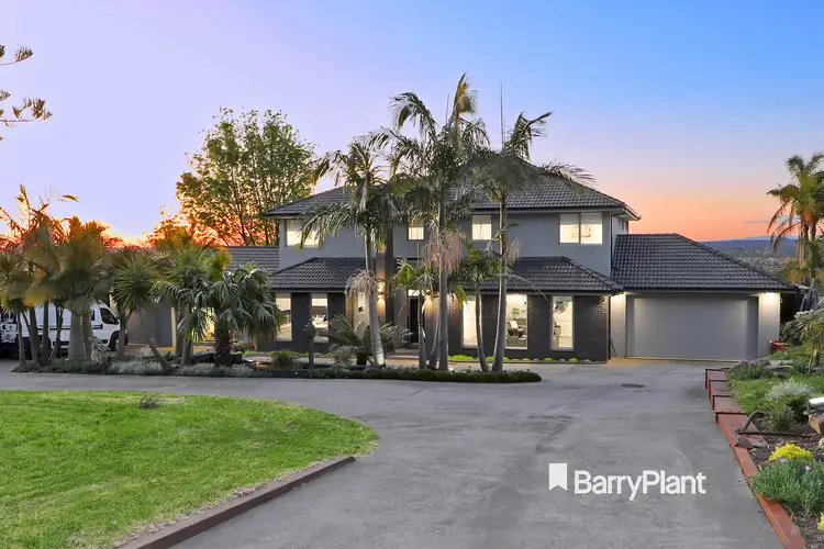32 Wellington Road, Lysterfield VIC 3156