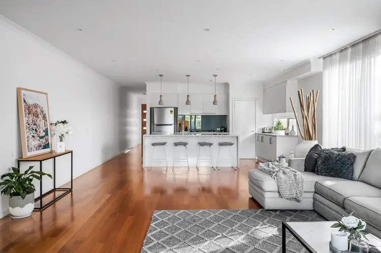 Fifth view of Homely house listing, 39 Lind Street, Strathmore VIC 3041