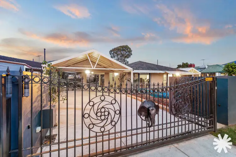Second view of Homely house listing, 5 Glennon Way, Rossmoyne WA 6148