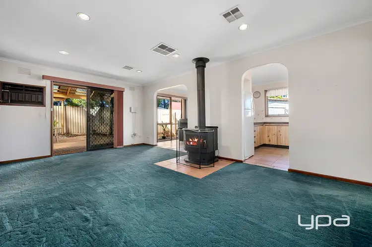 Fourth view of Homely house listing, 5 Lumea Place, Melton West VIC 3337