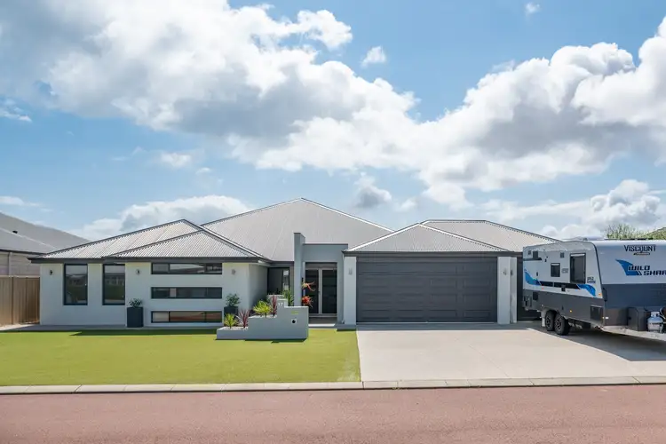 17 Warrior Pass, Madora Bay WA 6210