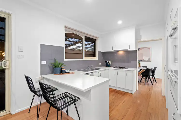 Sixth view of Homely house listing, 2 Lockhart Court, Kilsyth VIC 3137