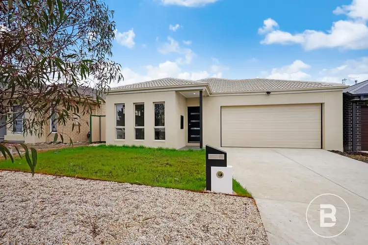 30a Horwood Drive, Mount Clear VIC 3350