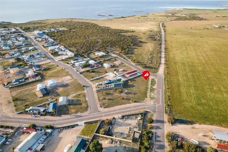 16 North Coast Road, Port Neill SA 5604
