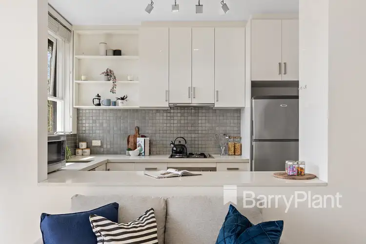 Third view of Homely apartment listing, 11/9 The Avenue, Windsor VIC 3181
