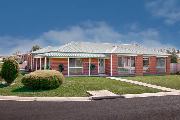 23 Douglas Close, Miners Rest VIC 3352