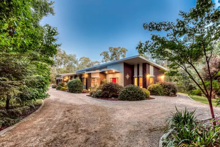 15 Frasers Lane, Bright VIC 3741