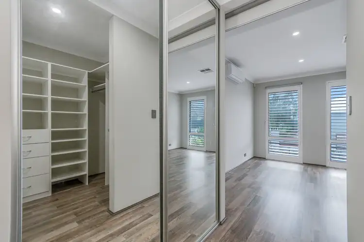 Fourth view of Homely house listing, 5 Basil Loop, Treeby WA 6164