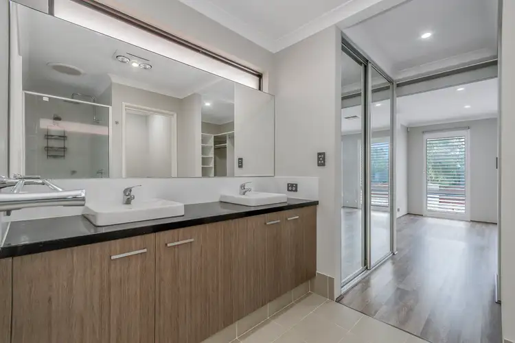 Fifth view of Homely house listing, 5 Basil Loop, Treeby WA 6164