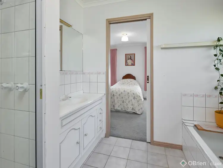 Sixth view of Homely unit listing, 2/17 Grant Street, Drouin VIC 3818