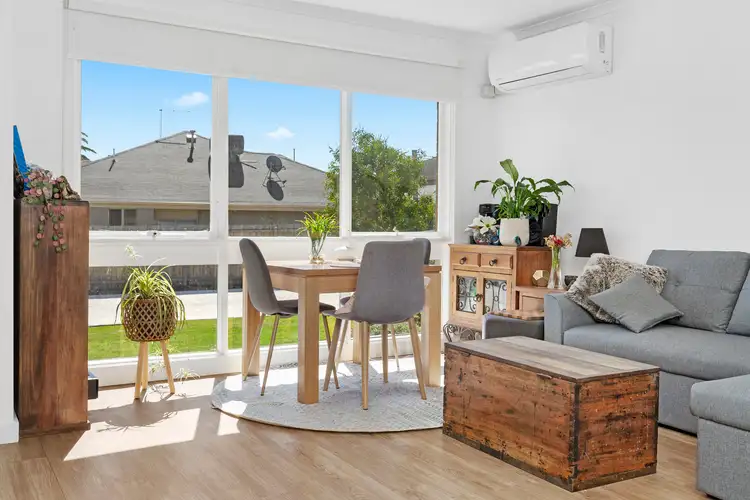 Fourth view of Homely unit listing, 6/18 Lucerne Avenue, Mornington VIC 3931