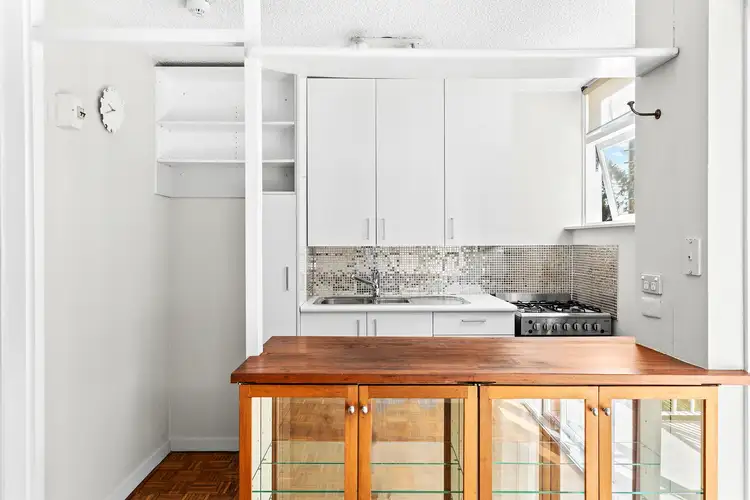 Sixth view of Homely studio listing, 33/5-7 The Esplanade, Elizabeth Bay NSW 2011