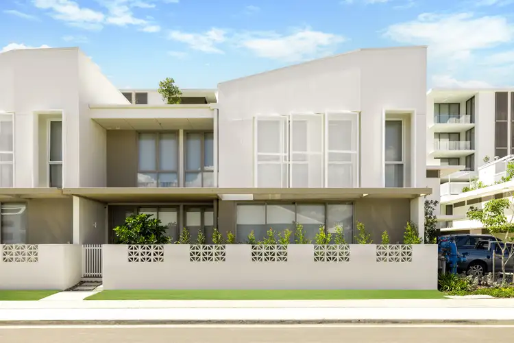 4/15 Aqua Street, Newport QLD 4020
